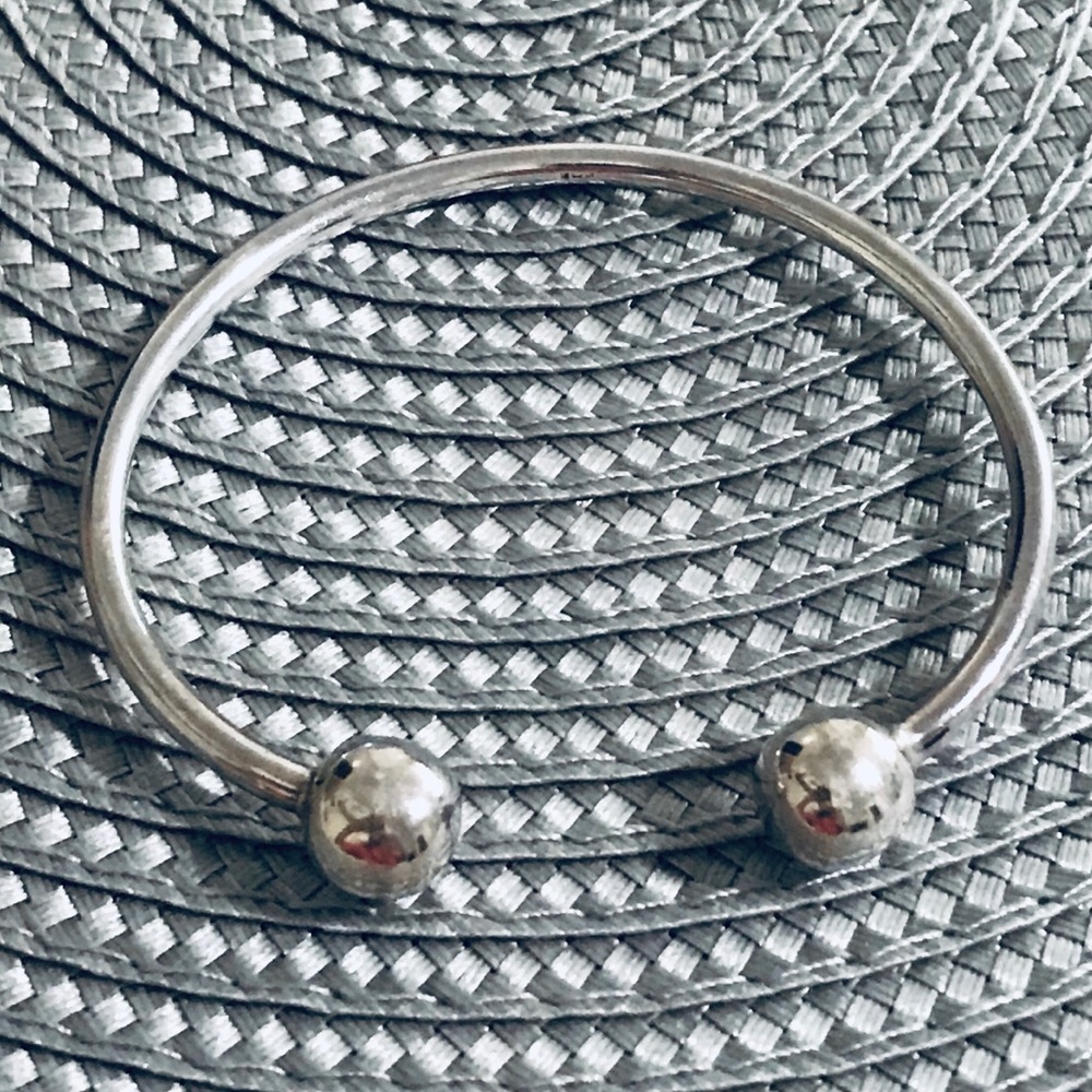 Sterling silver bangle